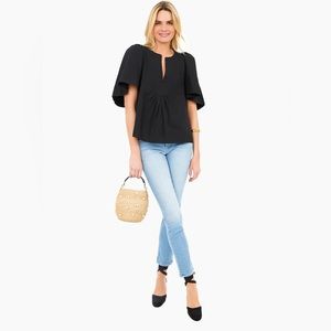 Pomander Place Black Finley Flutter Sleeve Top. Size M